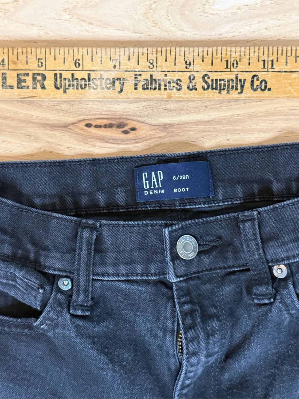 Gap size 6 jeans - Picture 2 of 4